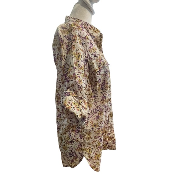 Eddie Bauer. 100% Cotton. Gorgeous 🤩🤩 floral button down. Lightweight - Picture 6 of 15